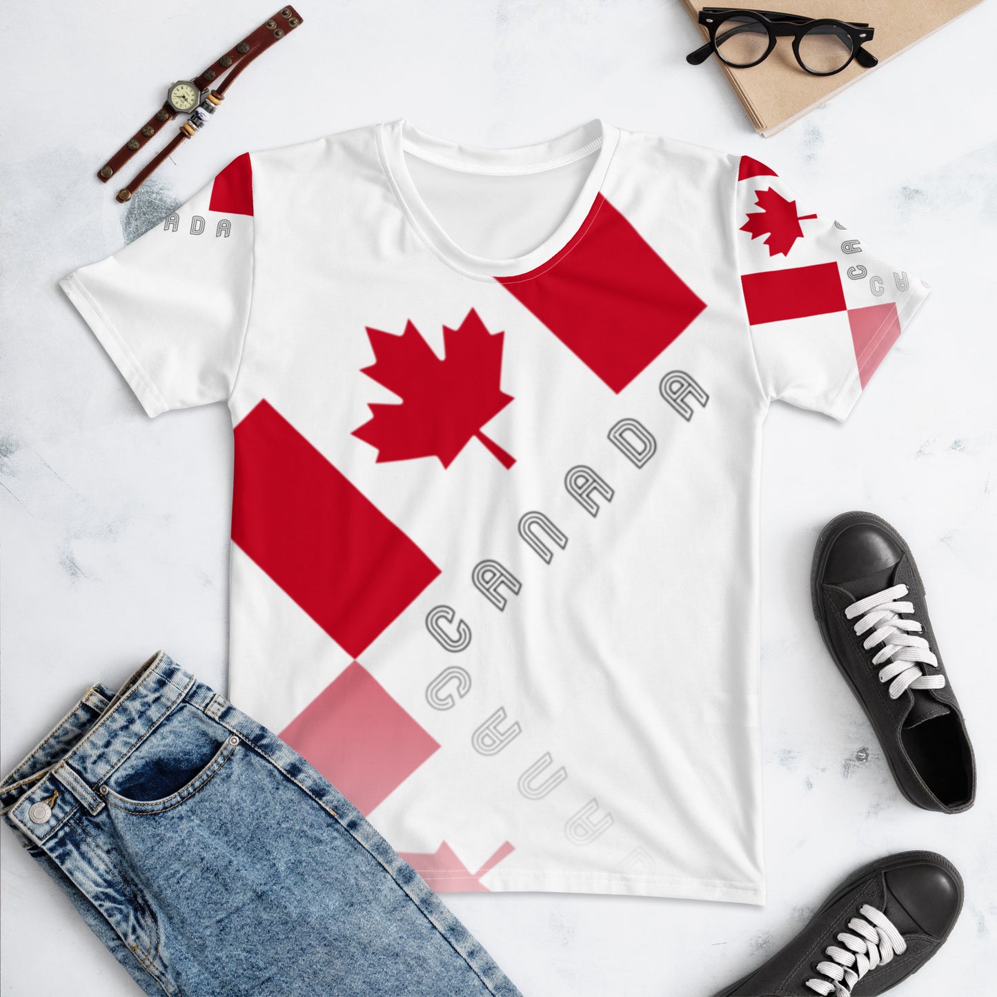 Elegante camiseta de mujer con cuello redondo y estampado de hojas de arce de Canadá